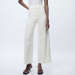 Zara White High Waist Jeans